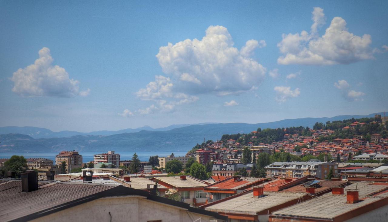 Nadia Apartment Ohrid With Lake View Exterior photo